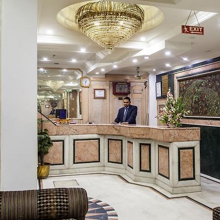 Hotel Sunstar Residency Delhi  Buitenkant foto