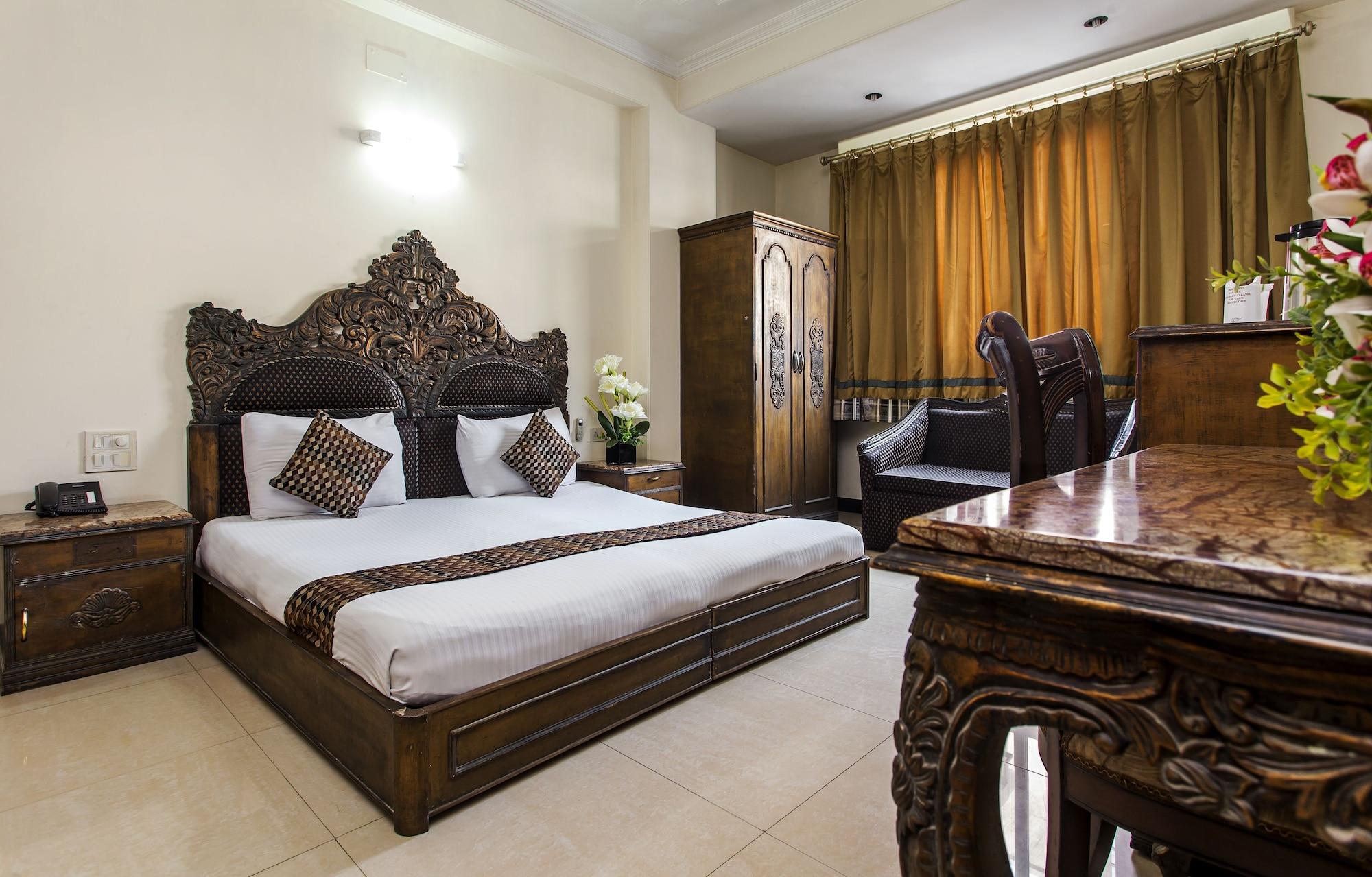Hotel Sunstar Residency Delhi  Buitenkant foto