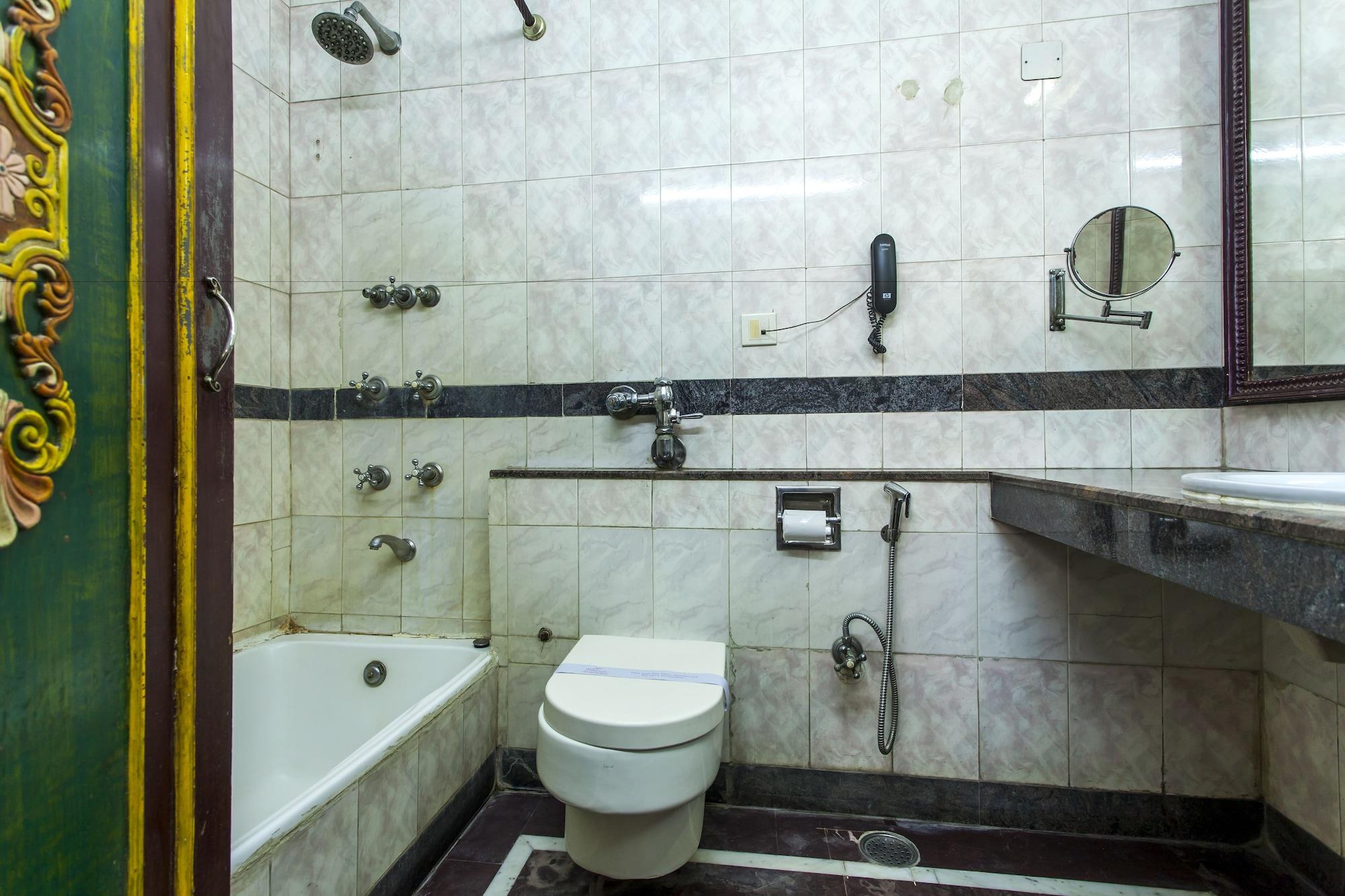 Hotel Sunstar Residency Delhi  Buitenkant foto