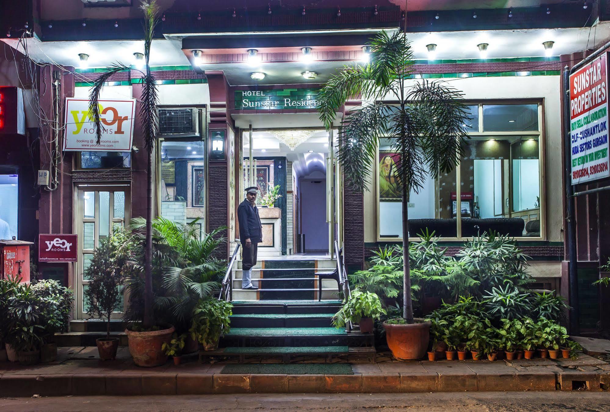 Hotel Sunstar Residency Delhi  Buitenkant foto