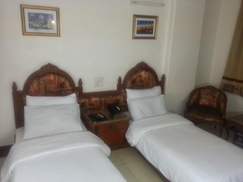 Hotel Sunstar Residency Delhi  Buitenkant foto
