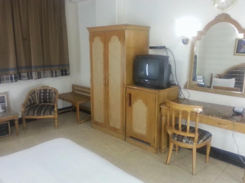Hotel Sunstar Residency Delhi  Buitenkant foto